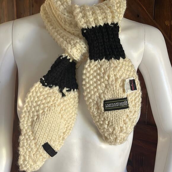 Volcom cream/ivory and black wool blend hand made scarf - Picture 13 of 13